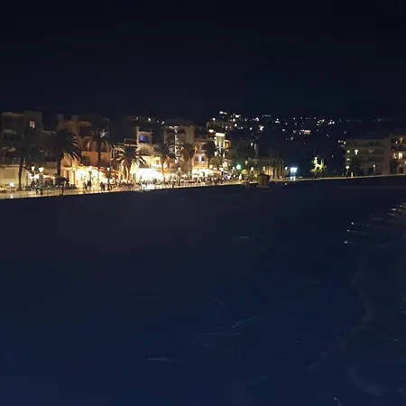 Con Oficina Y Vistas Al Mar *