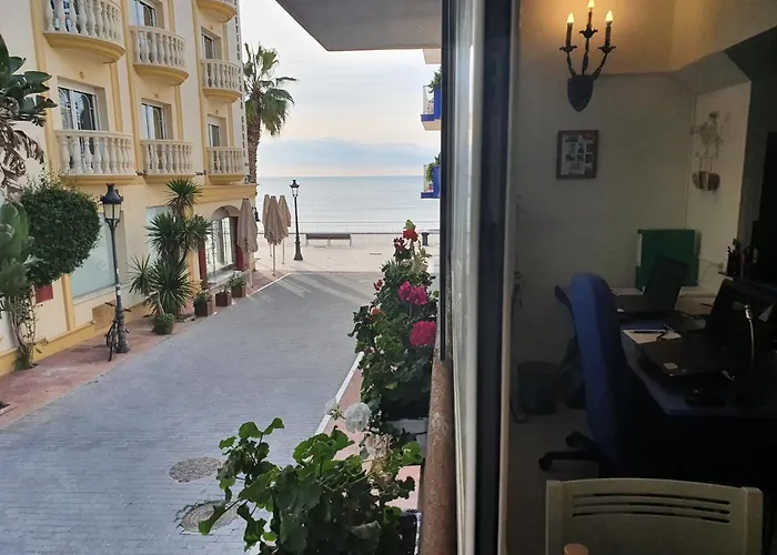 Con Oficina Y Vistas Al Mar Appartamento